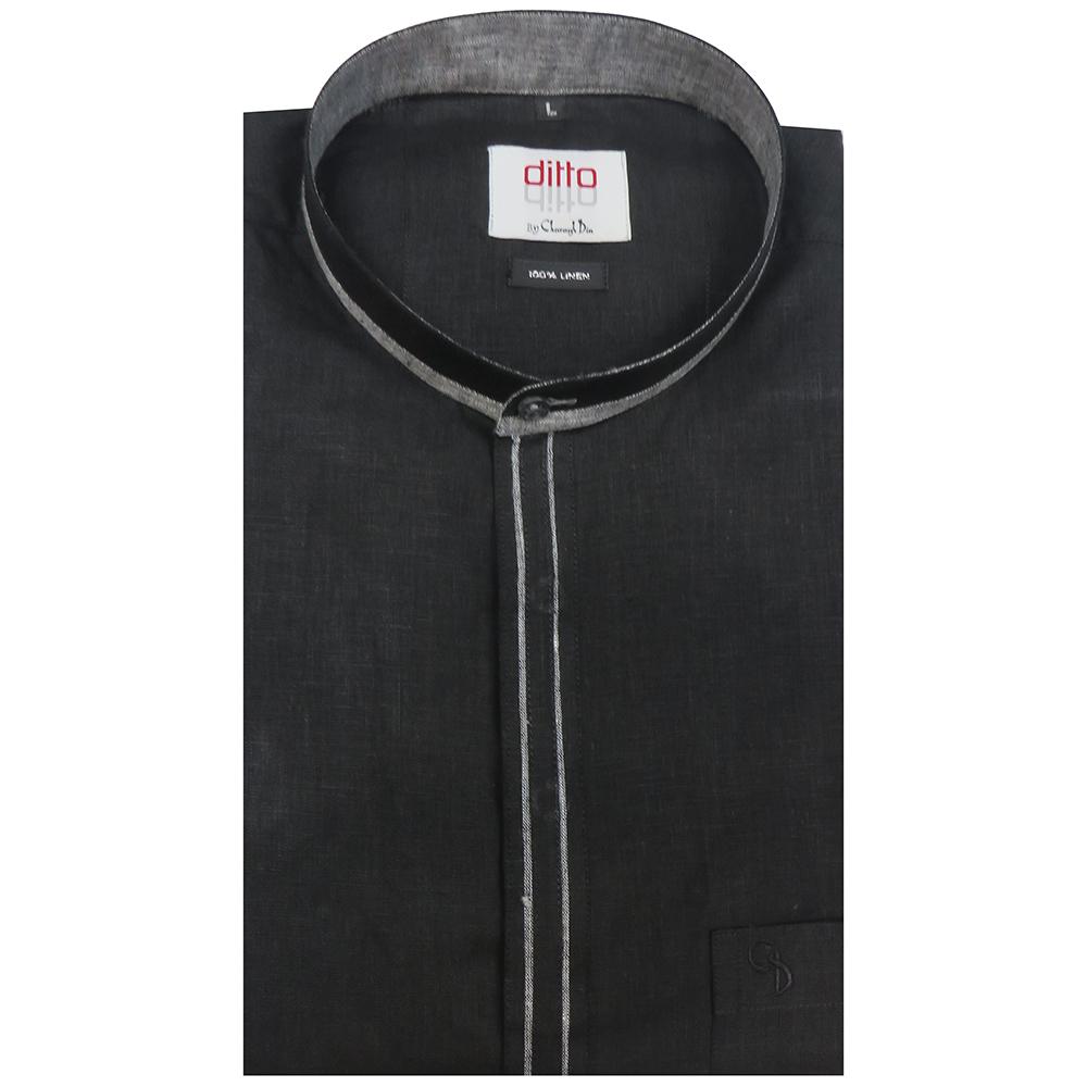 an appealing linen black kurti,with piping on front placket and collar in white,collar is round neck,wear with light pair of trousers for a fine look.